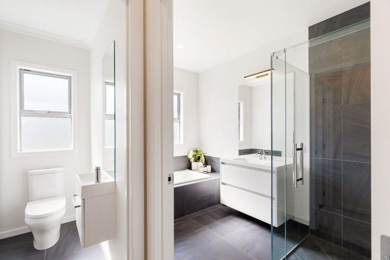 Photo of property in 22 Young Place, Taradale, Napier, 4112