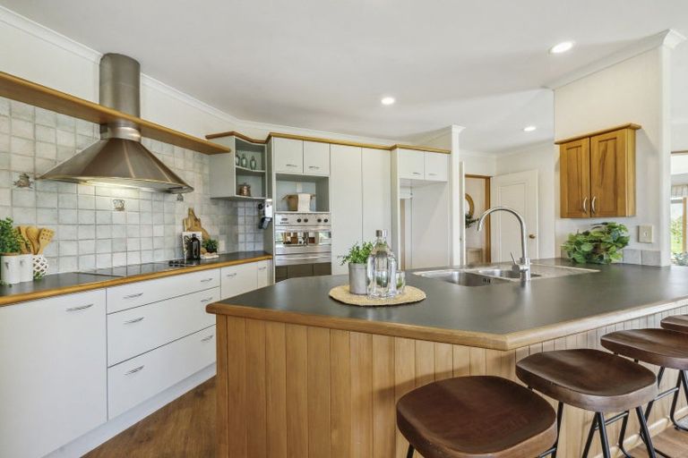 Photo of property in 215 Black Road, Paengaroa, Te Puke, 3189