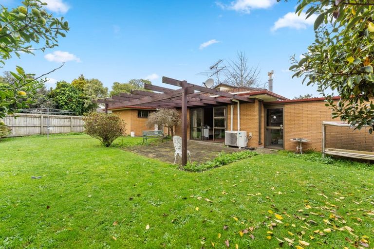 Photo of property in 9 Walter Strevens Drive, Conifer Grove, Takanini, 2112