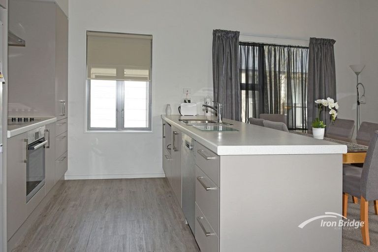 Photo of property in 2/97 Packe Street, Edgeware, Christchurch, 8013