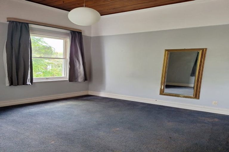Photo of property in 2 Burlington Road, Hospital Hill, Napier, 4110