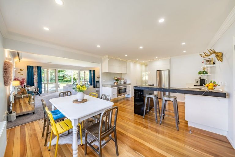 Photo of property in 355 Fergusson Drive, Heretaunga, Upper Hutt, 5018