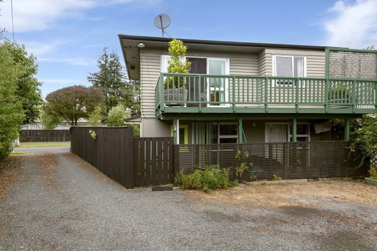 Photo of property in 2/24 Charles Crescent, Rainbow Point, Taupo, 3330