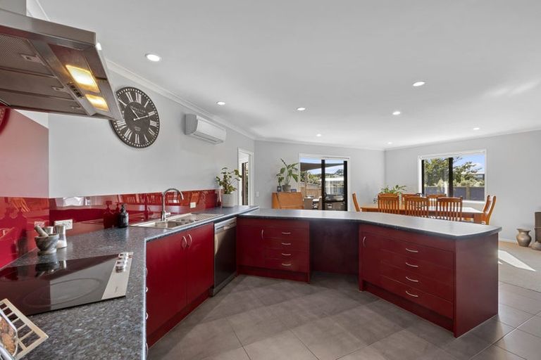 Photo of property in 5b James Drive, Bell Block, New Plymouth, 4312