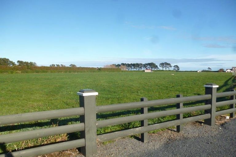 Photo of property in 335 Waihi Road, Hawera, 4673