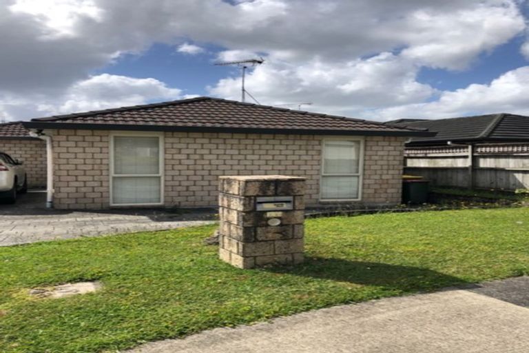Photo of property in 18 Norman Close, The Gardens, Auckland, 2105
