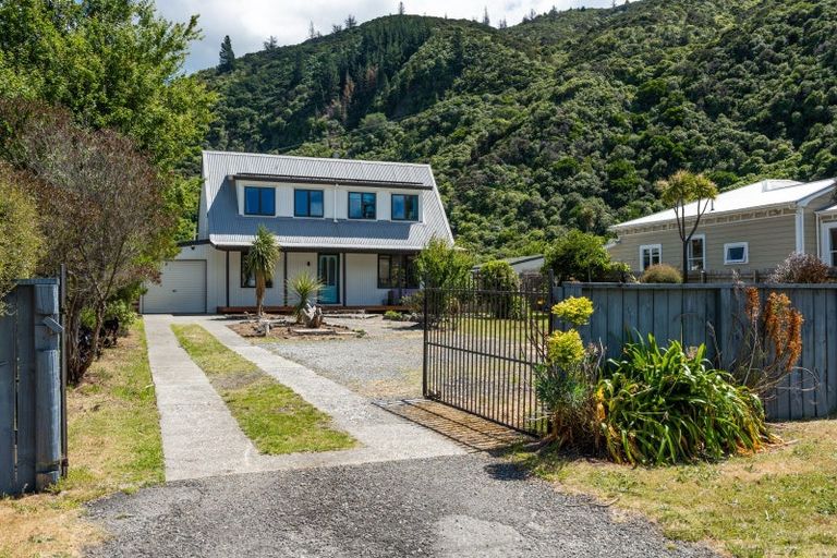 Photo of property in 309 Rarangi Beach Road, Rarangi, Blenheim, 7273