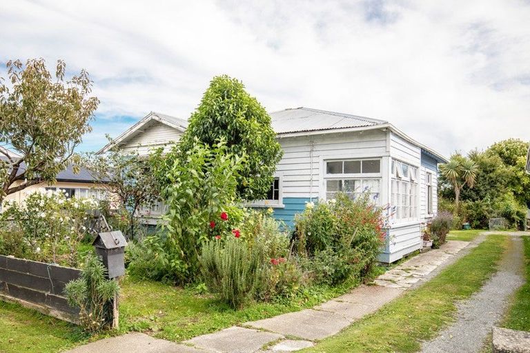 Photo of property in 45 Maitland Street, Strathern, Invercargill, 9812