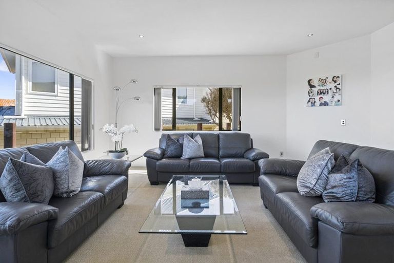 Photo of property in 25 Jordan Street, Island Bay, Wellington, 6023