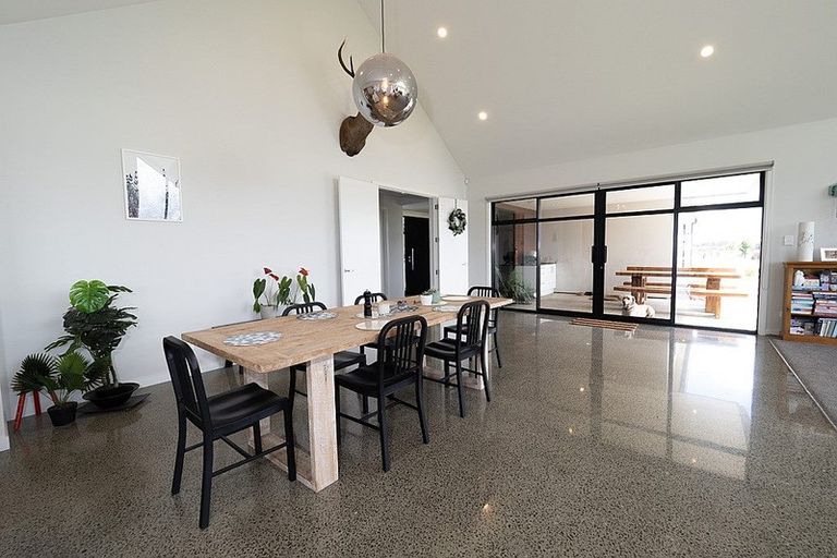 Photo of property in 15 Lake View Terrace, Huntingdon, Ashburton, 7774