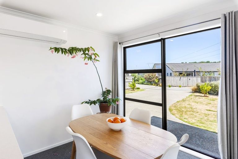 Photo of property in 3 Kaiwaru Place, Waikanae, 5036