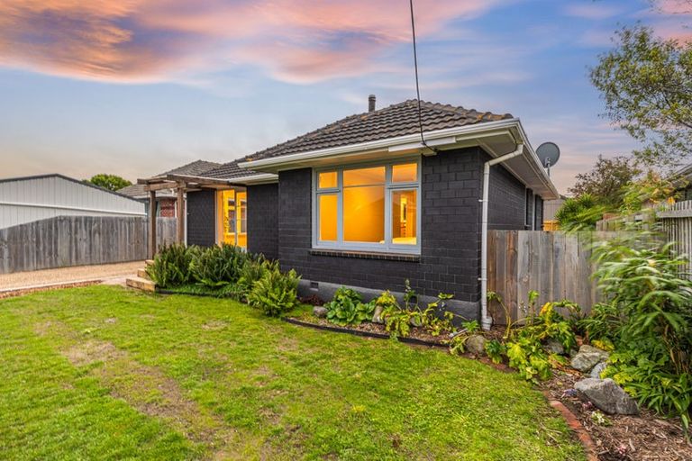 Photo of property in 98 Willryan Avenue, New Brighton, Christchurch, 8083