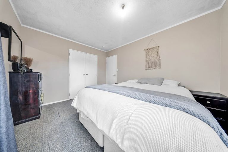 Photo of property in 5 Leven Lane, Totara Heights, Auckland, 2105