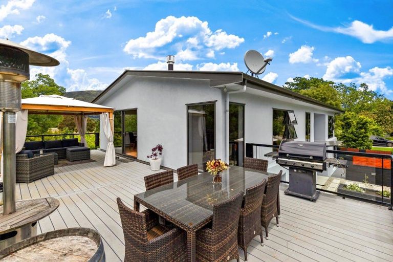 Photo of property in 289 Riverbank Road, Wanaka, 9382