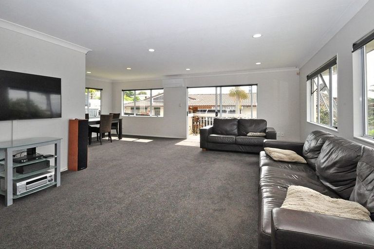 Photo of property in 3/840 Whangaparaoa Road, Manly, Whangaparaoa, 0930