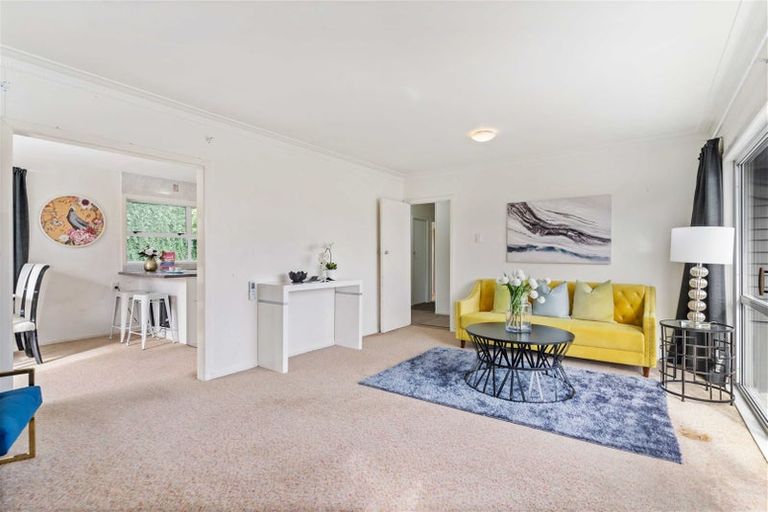 Photo of property in 1/161a Mokoia Road, Birkenhead, Auckland, 0626