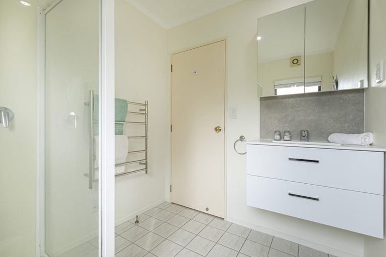 Photo of property in 5/30 Roanoke Way, Albany, Auckland, 0632