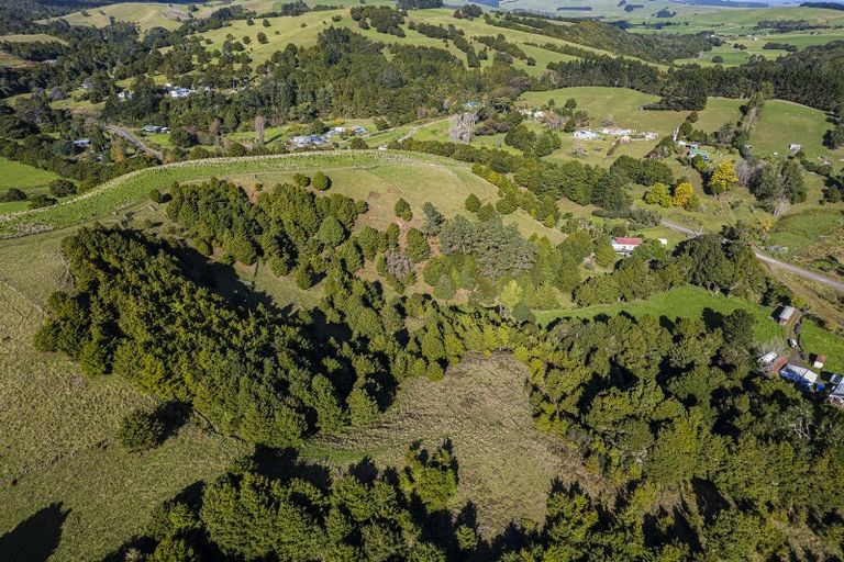 Photo of property in 393 Katui Road, Donnellys Crossing, Dargaville, 0379