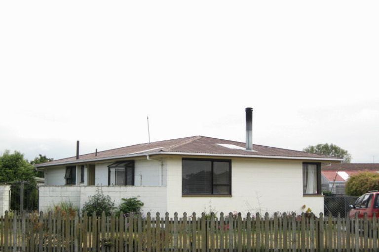 Photo of property in 3 Rosanna Place, Aranui, Christchurch, 8061