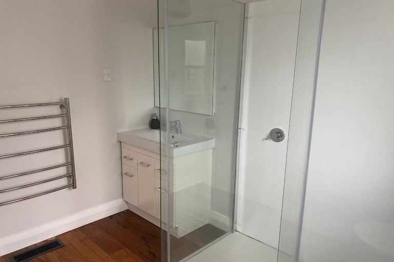 Photo of property in 49 Roy Street, Newtown, Wellington, 6021