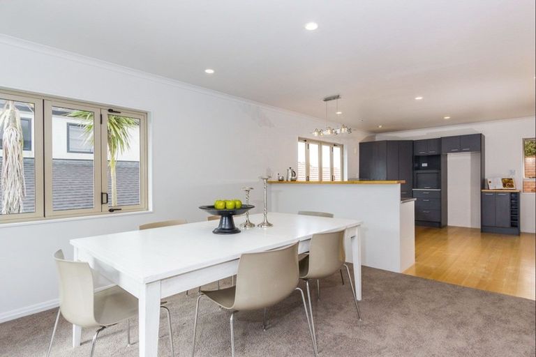Photo of property in 41a Alberta Street, Point Chevalier, Auckland, 1022