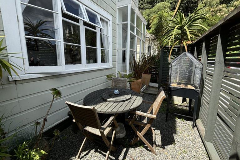 Photo of property in 137 Elizabeth Street, Mount Victoria, Wellington, 6011