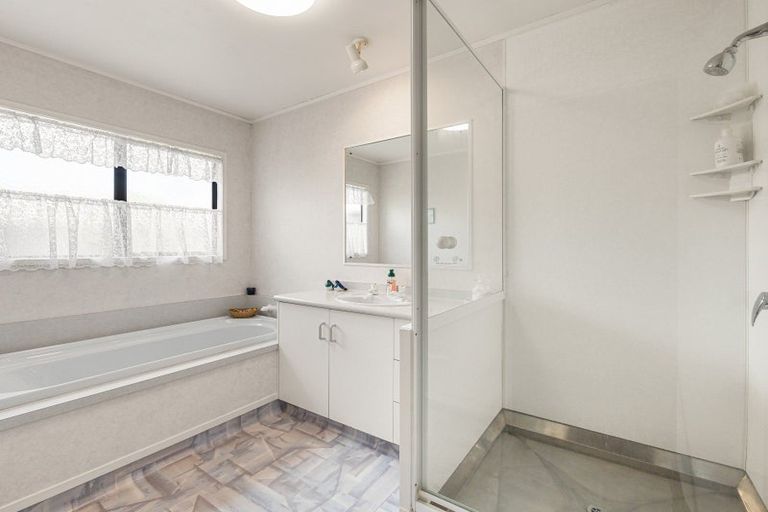 Photo of property in 6 Moreland Avenue, Pukete, Hamilton, 3200