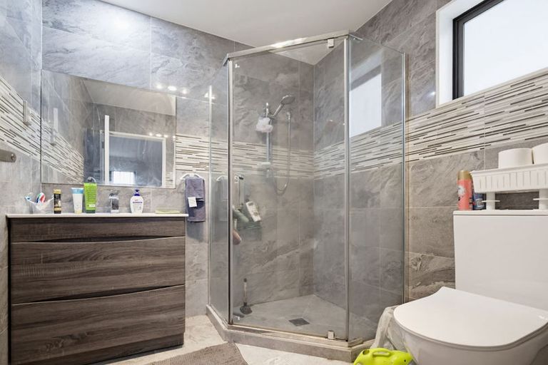 Photo of property in 56a Cambridge Terrace, Papatoetoe, Auckland, 2025