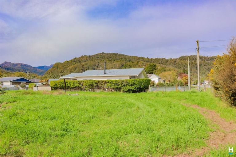 Photo of property in 37 Inverness Street, Dunollie, Runanga, 7803