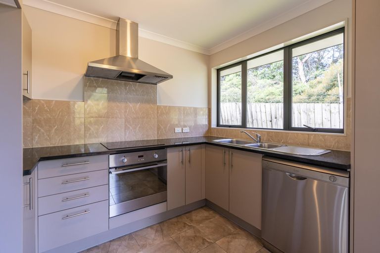 Photo of property in 45e Brandon Road, Glen Eden, Auckland, 0602