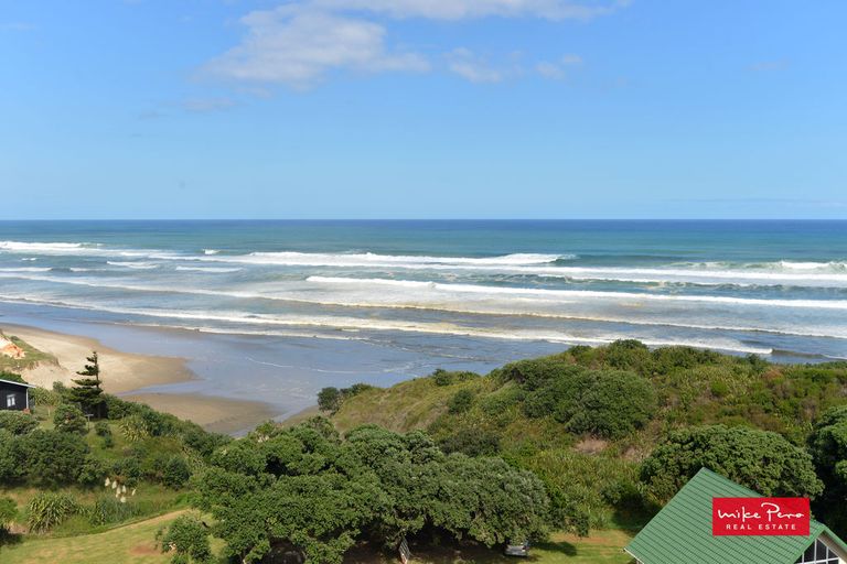 Photo of property in 20 Coates Avenue, Baylys Beach, Dargaville, 0377
