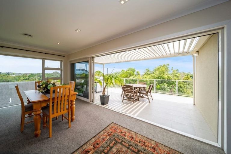 Photo of property in 9 Manukaka Heights, Hurdon, New Plymouth, 4310