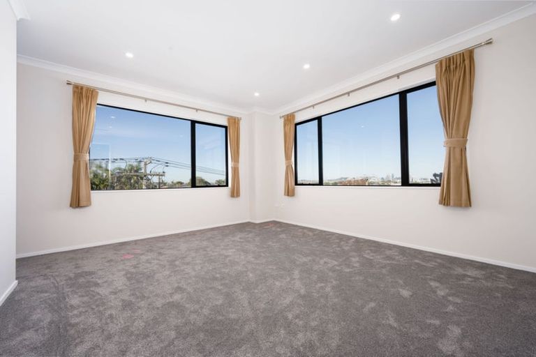 Photo of property in 44a Merani Street, Belmont, Auckland, 0622