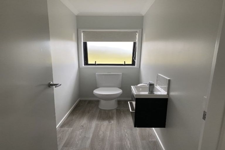 Photo of property in 59 Seagrass Place, Otaki Beach, Otaki, 5512