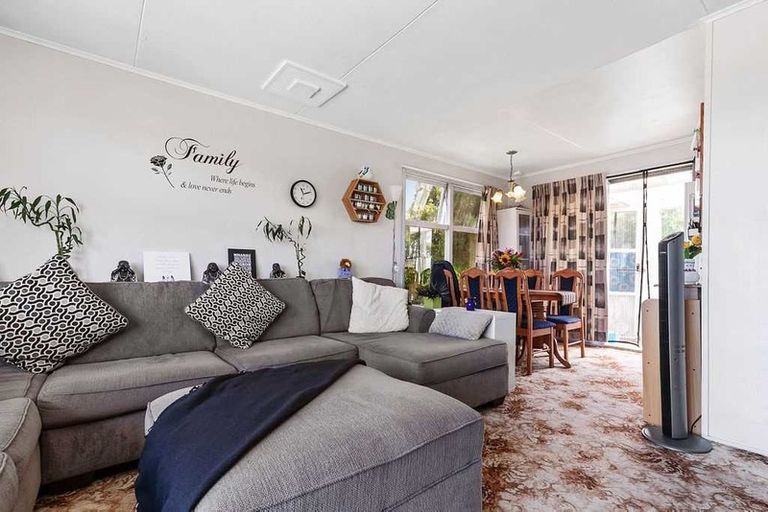 Photo of property in 3 Park Road, Glenfield, Auckland, 0629