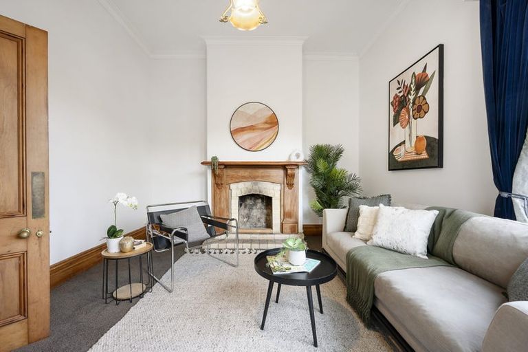 Photo of property in 35 Plunket Street, Kelburn, Wellington, 6012