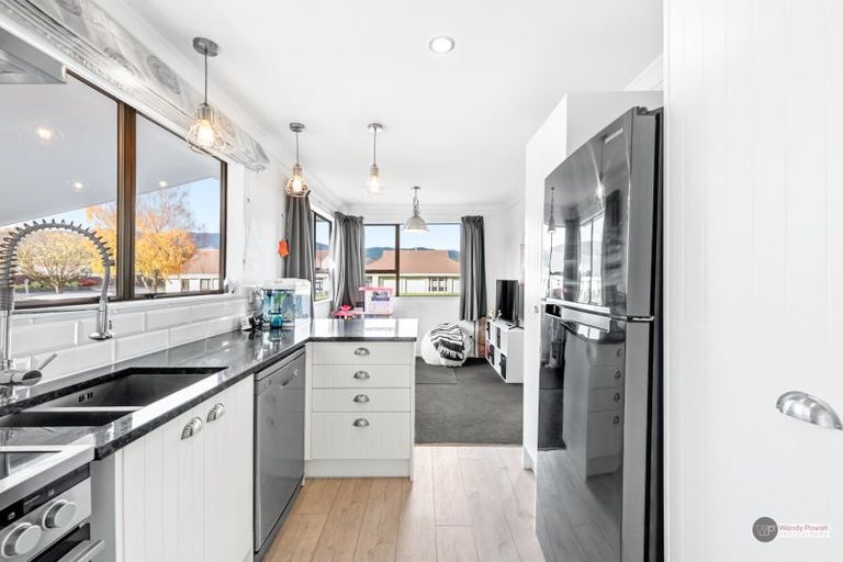 Photo of property in 208a California Drive, Totara Park, Upper Hutt, 5018