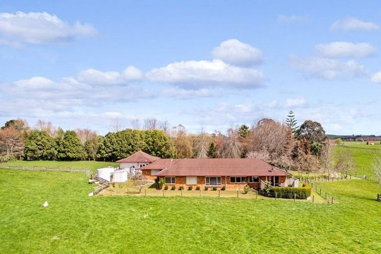 Photo of property in 22 Dyke Road, Karaka, Papakura, 2580