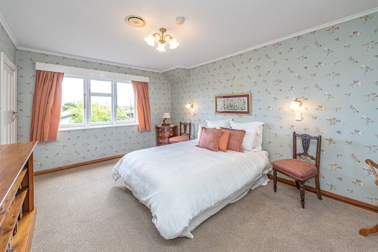 Photo of property in 15 Selwyn Crescent, College Estate, Whanganui, 4500