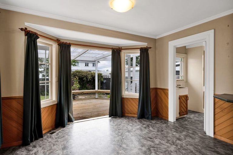 Photo of property in 58 Collins Street, Hawera, 4610