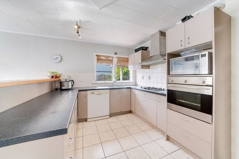 Photo of property in 52 Friedlanders Road, Manurewa, Auckland, 2102
