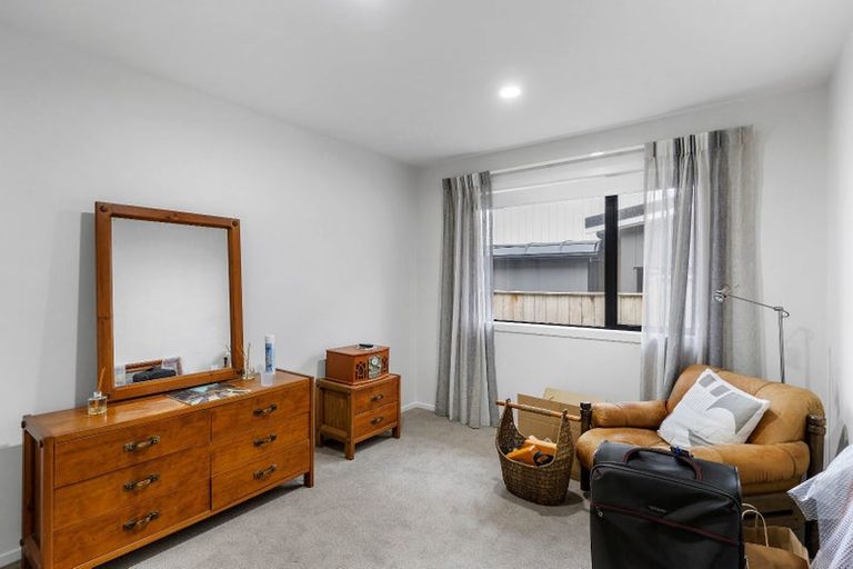 Photo of property in 106 Wainui Road, Silverdale, 0932