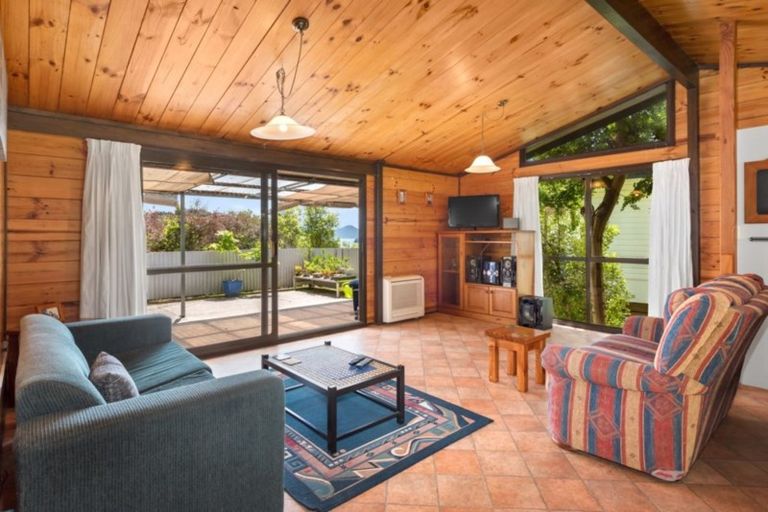 Photo of property in 13 Webster Place, Picton, 7220