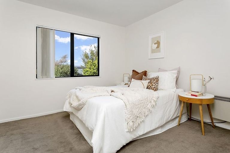 Photo of property in 10/548 Albany Highway, Albany, Auckland, 0632