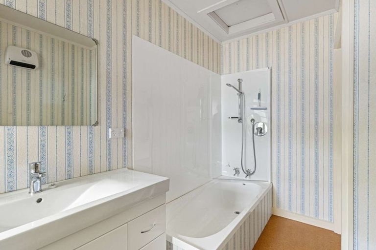 Photo of property in 49 Mckenzie Street, Geraldine, 7930