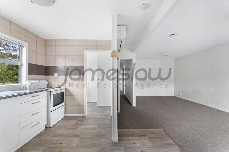 Photo of property in 44 Chippendale Crescent, Birkdale, Auckland, 0626