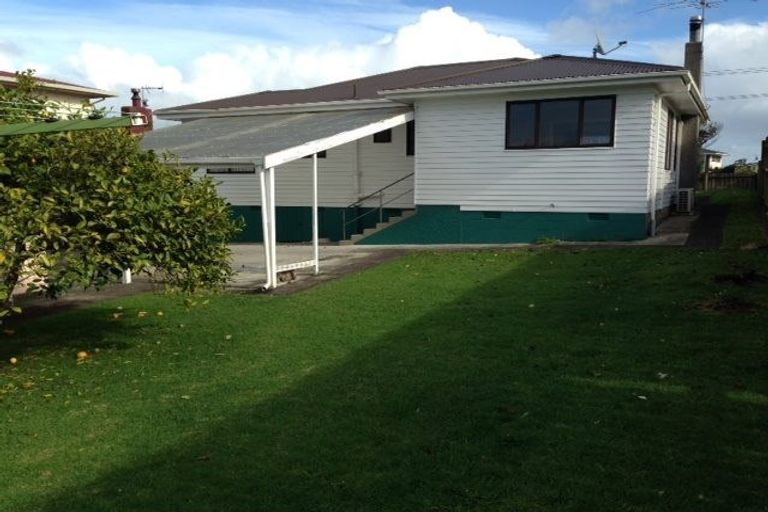 Photo of property in 30 Friedlanders Road, Manurewa, Auckland, 2102