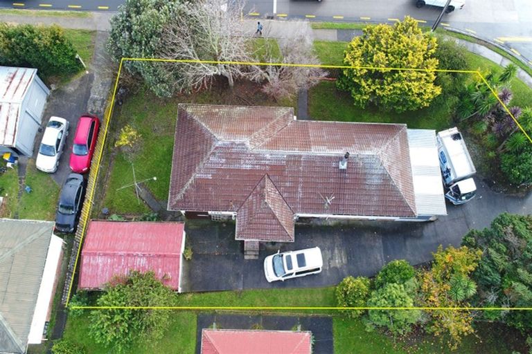 Photo of property in 141 Rathgar Road, Henderson, Auckland, 0610