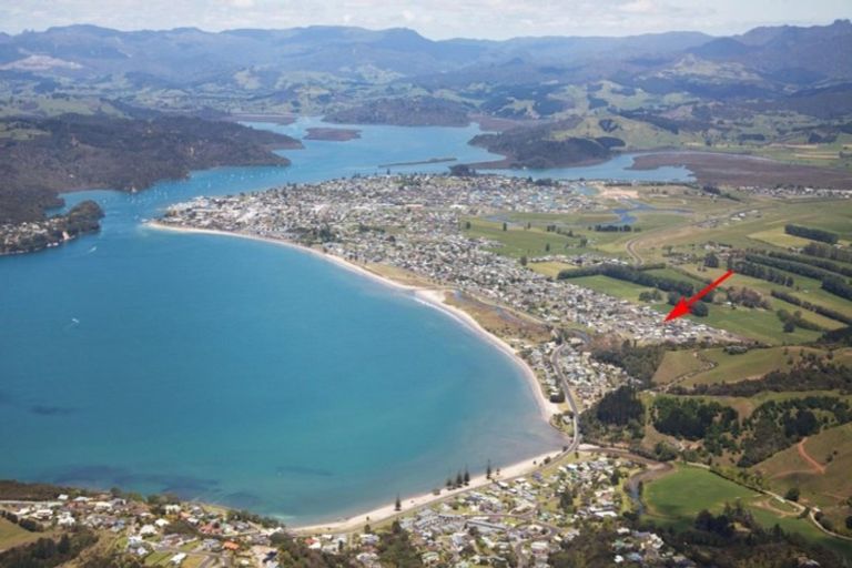 Photo of property in 9 Dotterel Place, Whitianga, 3510