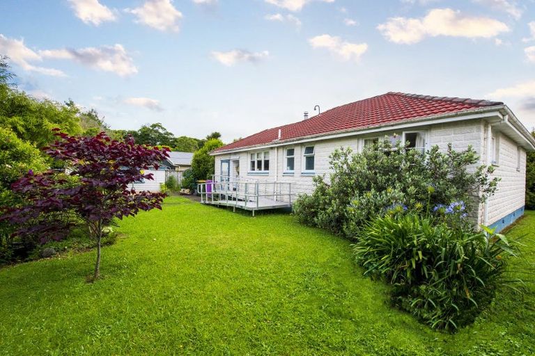 Photo of property in 28 Macarthur Street, Levin, 5510